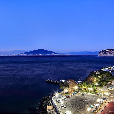 Caruso 4 By Villasandco Rentalsorrento Buitenkant foto